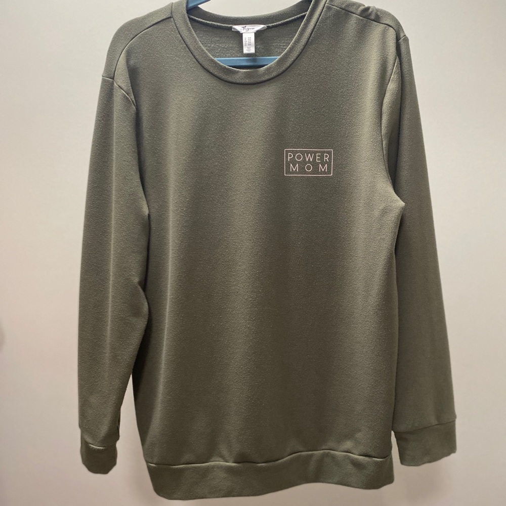 ⭐️ THYME MATERNITY SWEATER SIZE MEDIUM